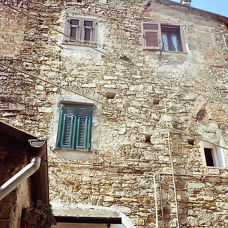 In 22514 * Imperia